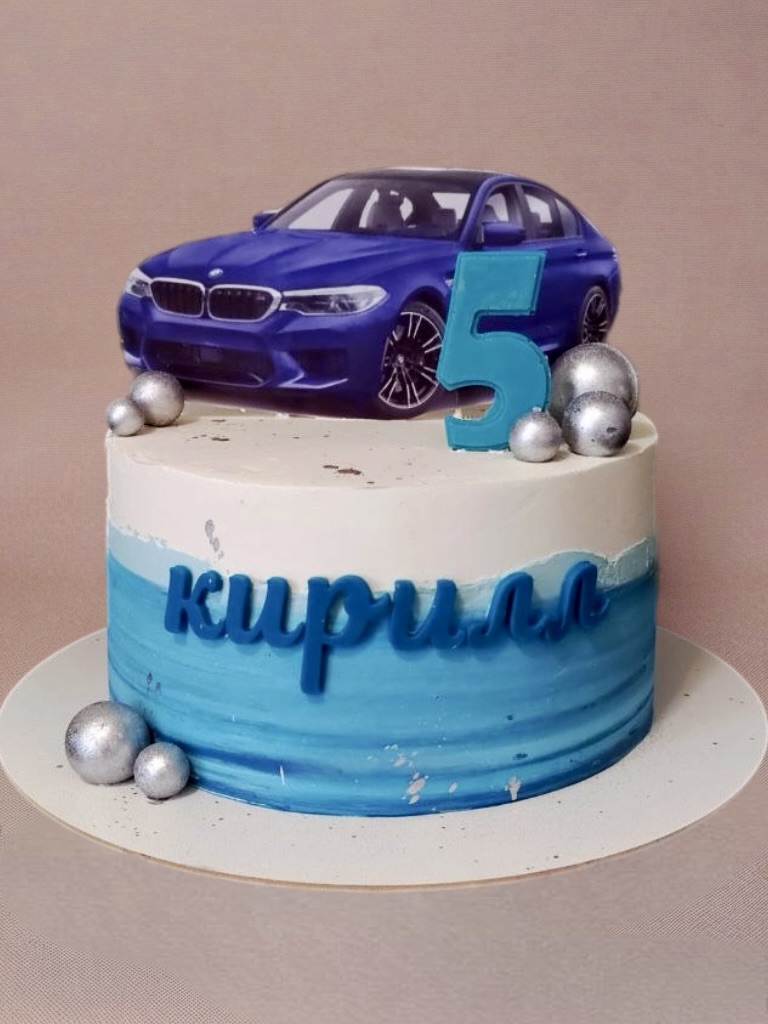 Торт с машинкой на 5 лет